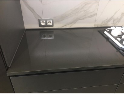 Акриловий камінь Corian